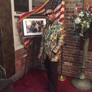 Meet your Posher, Dexter